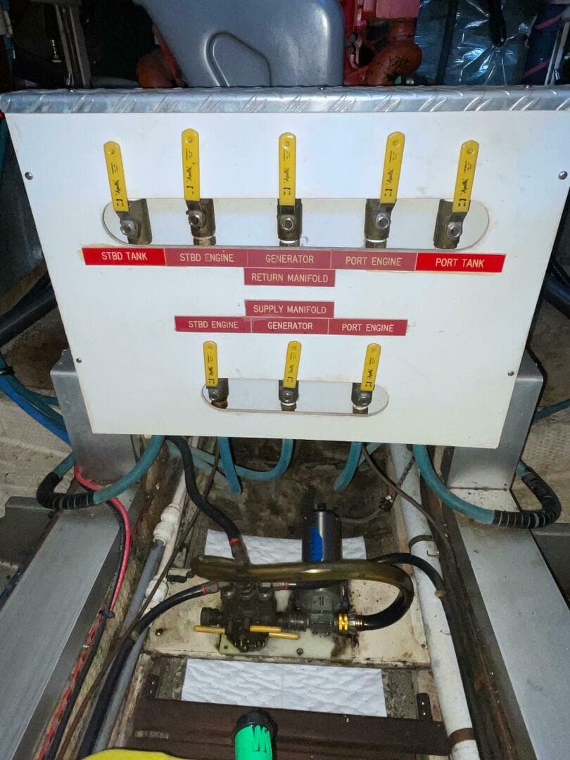 1990 Grand Banks 42 Classic