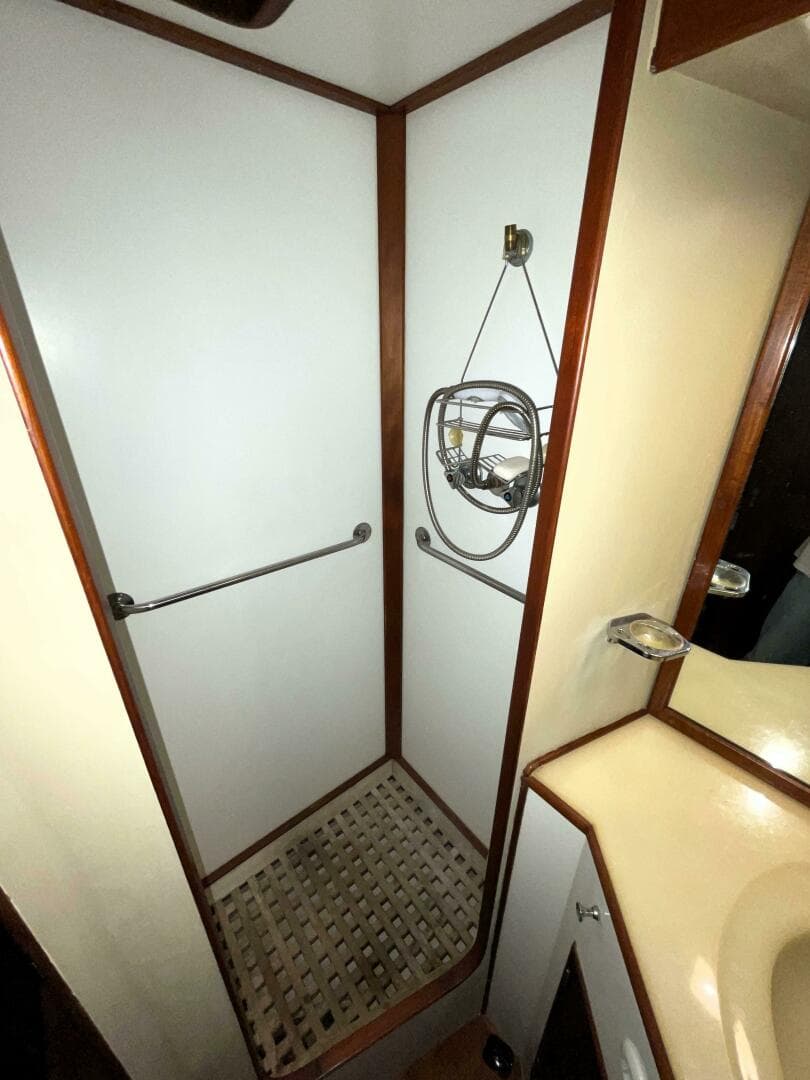 1990 Grand Banks 42 Classic