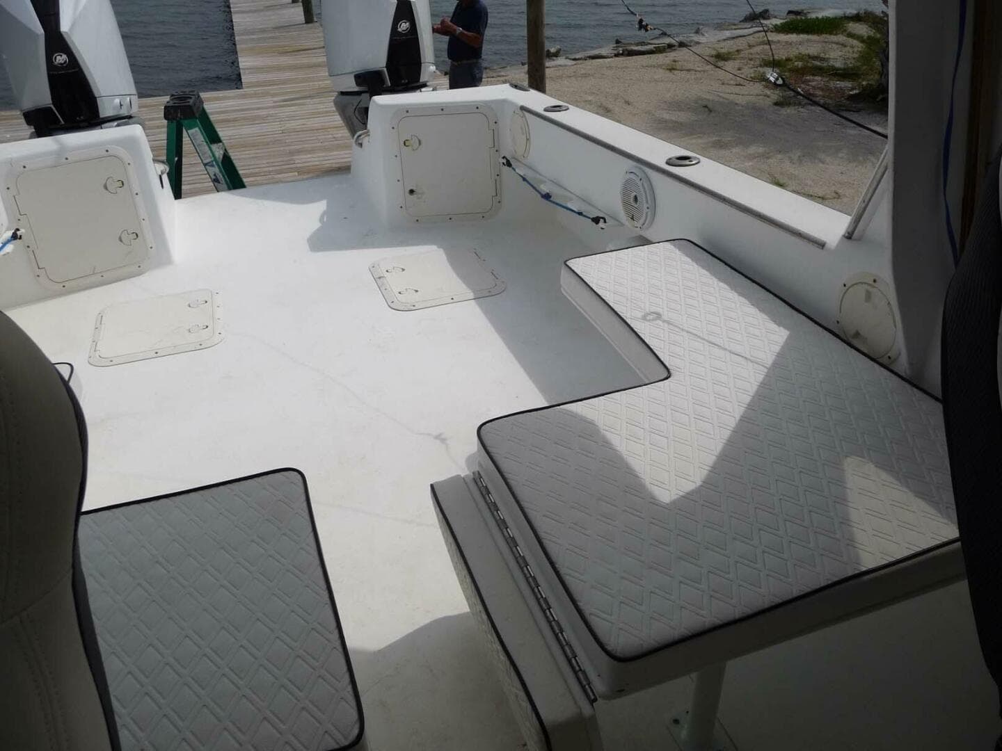 1985 Wellcraft Scarab 34