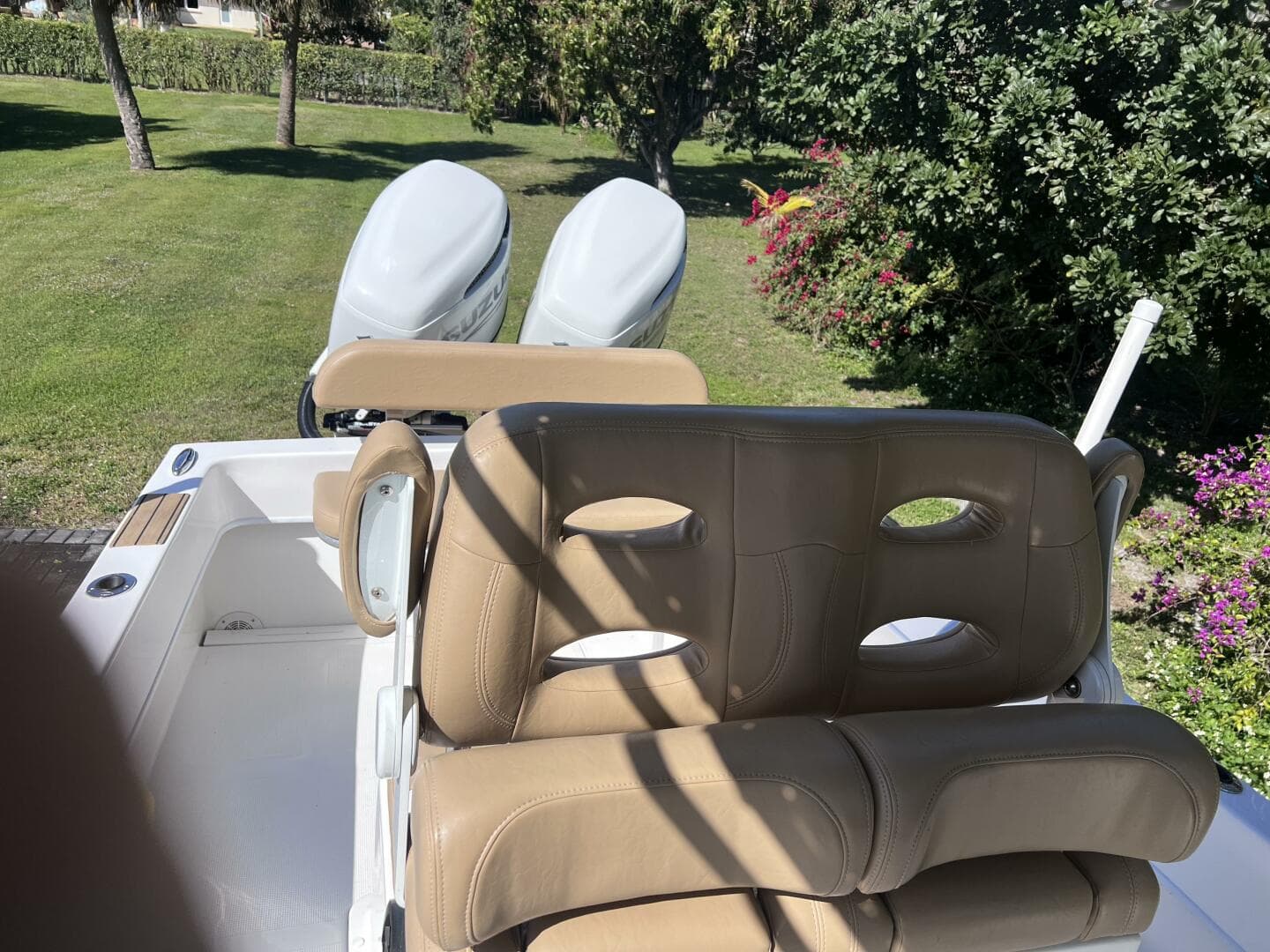 2022 Dusky 278 CENTER CONSOLE
