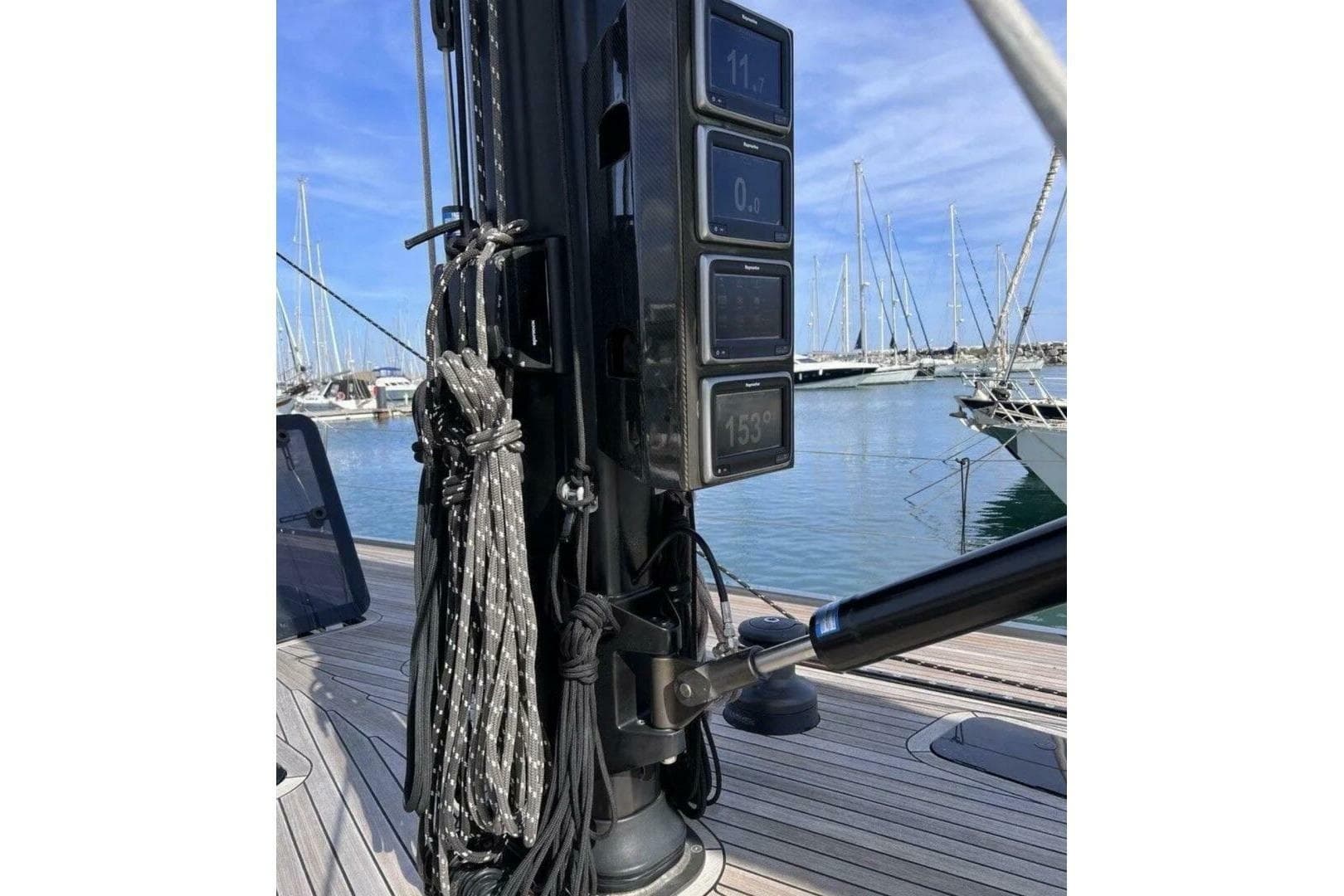 2016 Ice Yachts 62