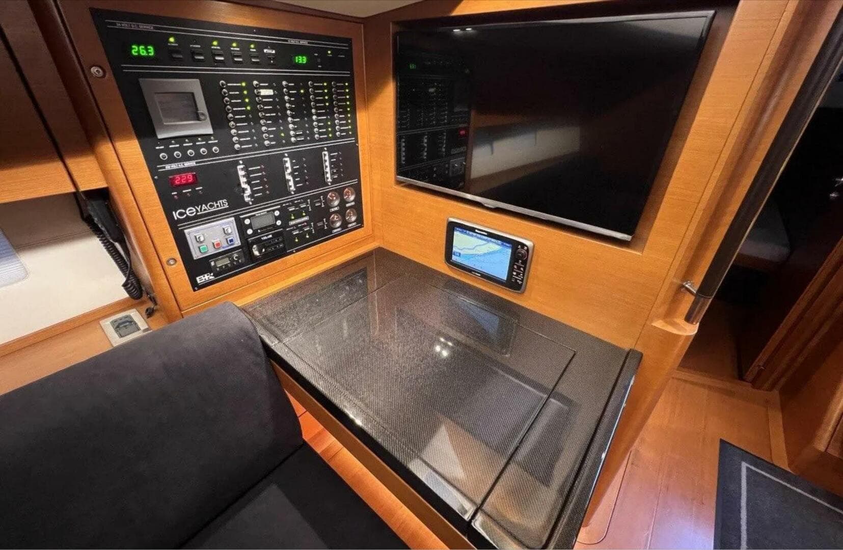 2016 Ice Yachts 62 evo