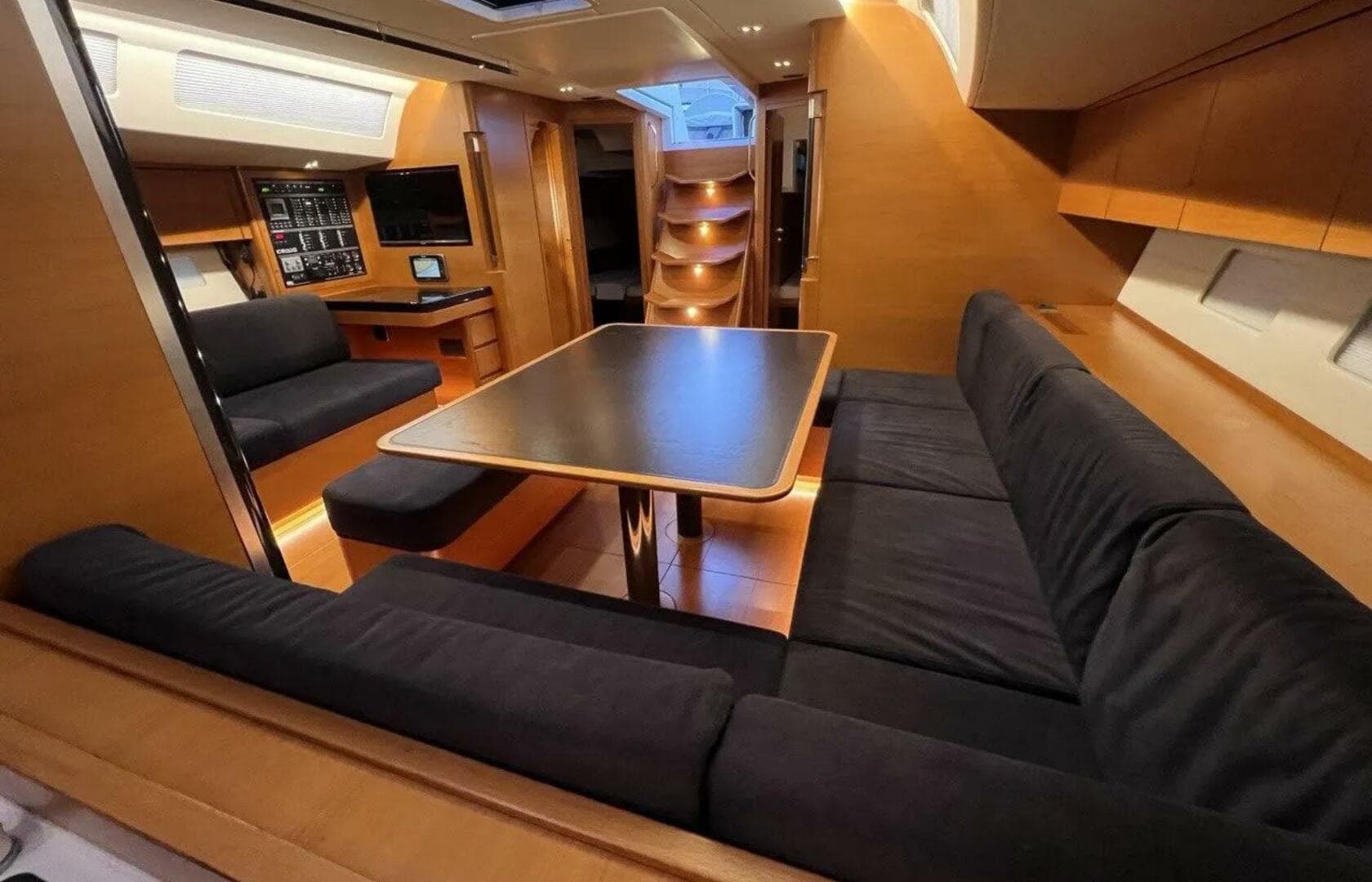 2016 Ice Yachts 62 evo