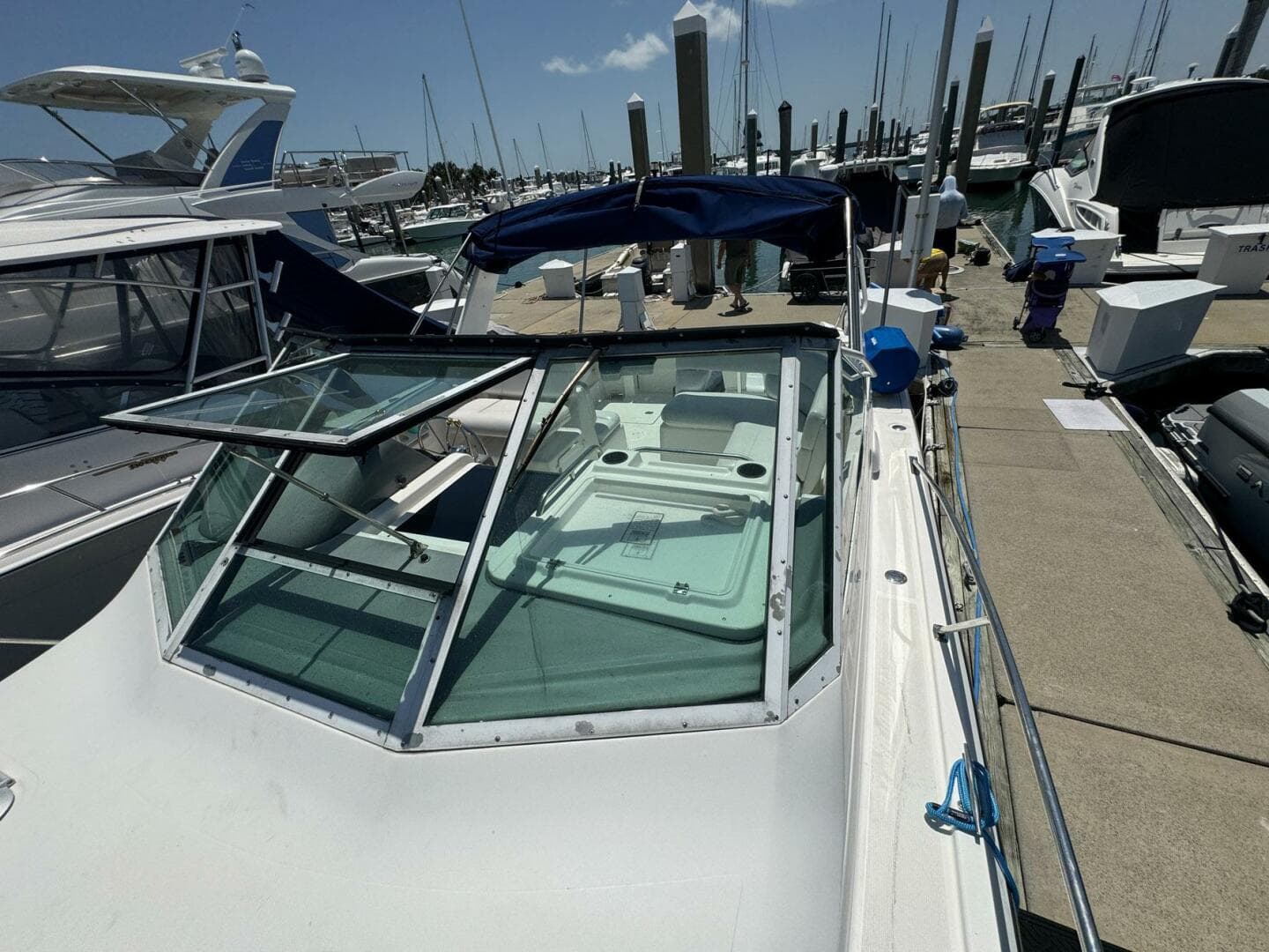 2000 Tiara Yachts 3100 Open