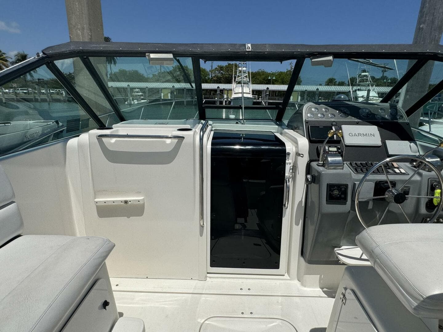 2000 Tiara Yachts 3100 Open