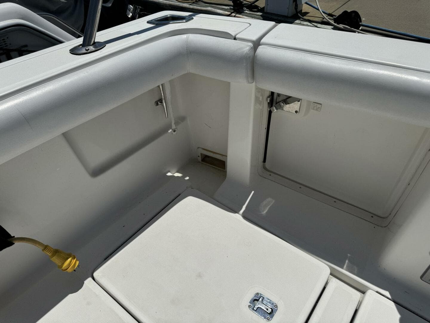 2000 Tiara Yachts 3100 Open