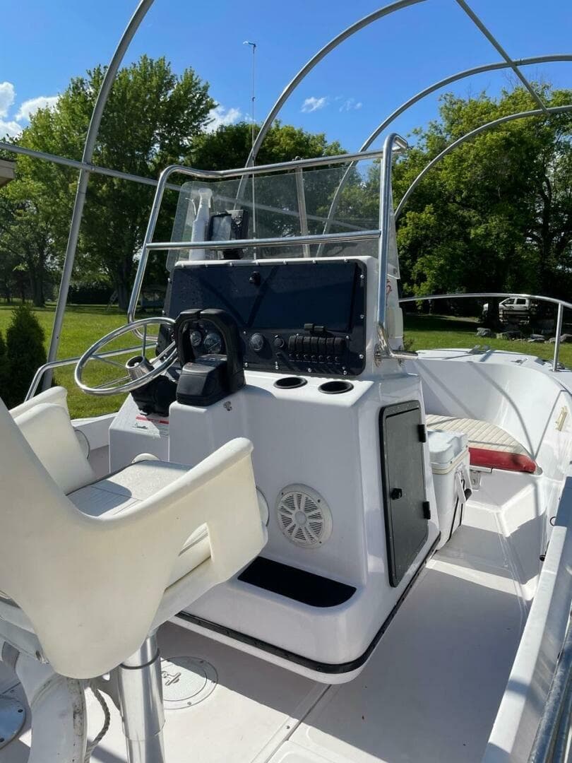 1997 Boston Whaler 