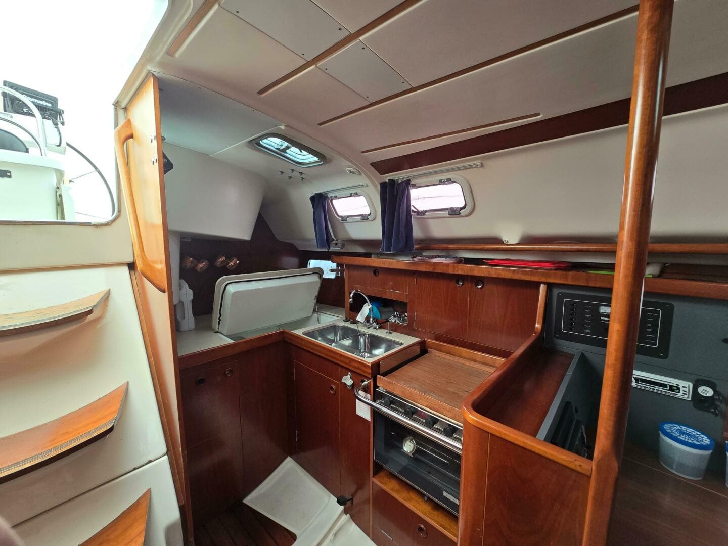 1995 Beneteau Oceanis 351