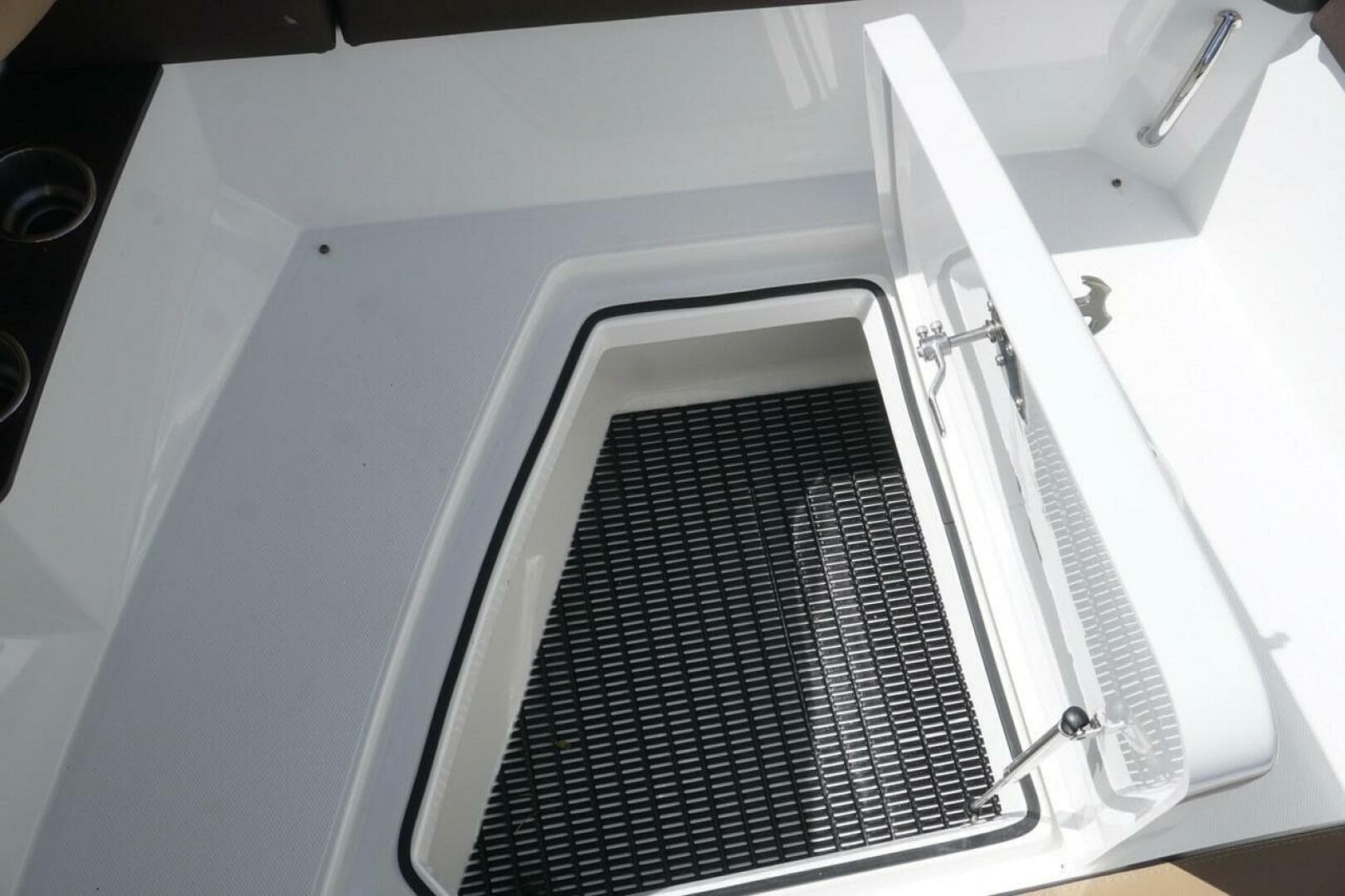 2015 Cruisers Yachts 328 BR