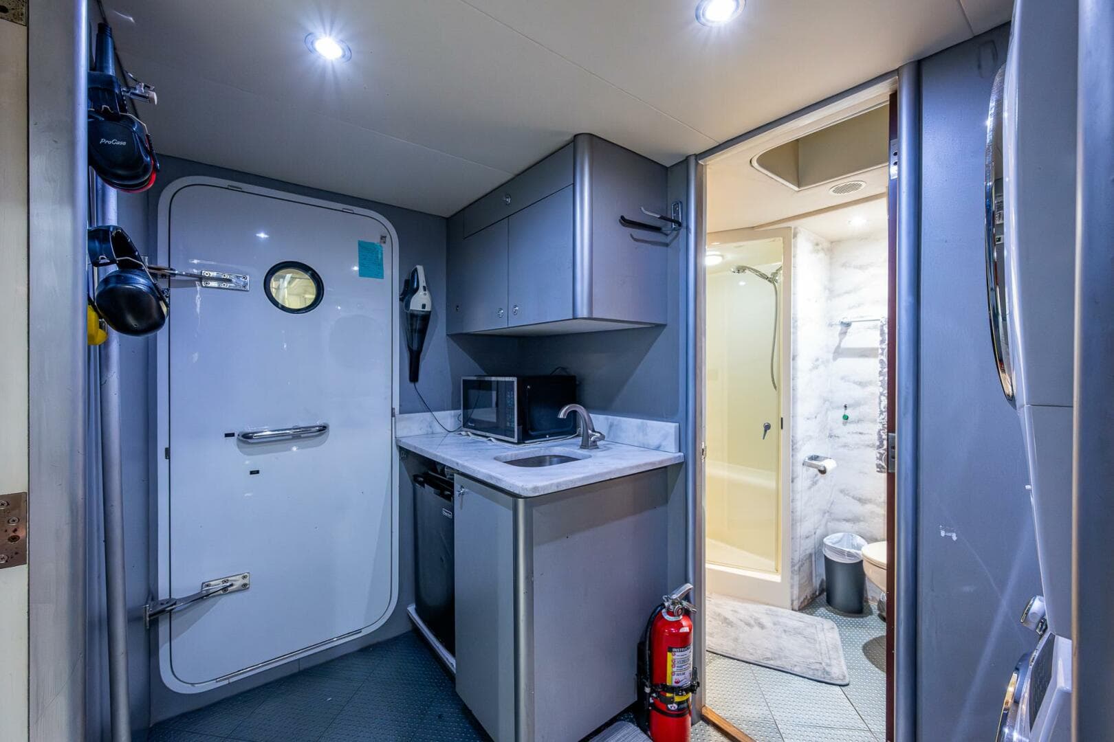 2007 Cheoy Lee Bravo