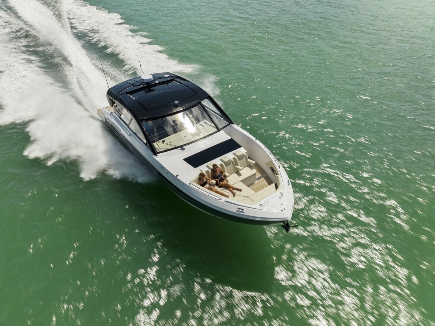 2023 Cruisers Yachts 