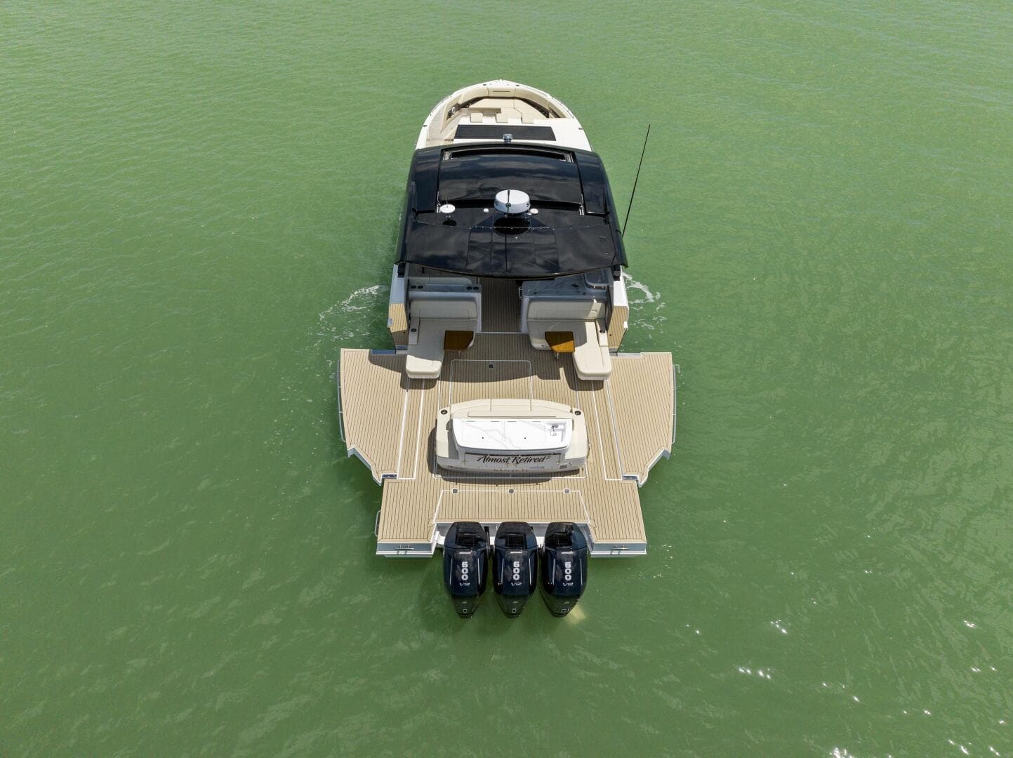 2023 Cruisers Yachts 