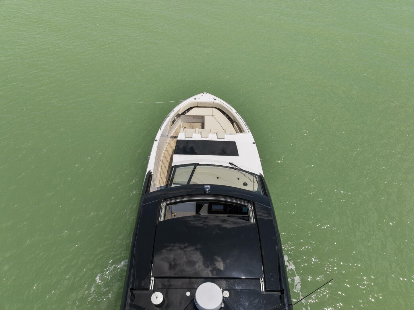 2023 Cruisers Yachts 