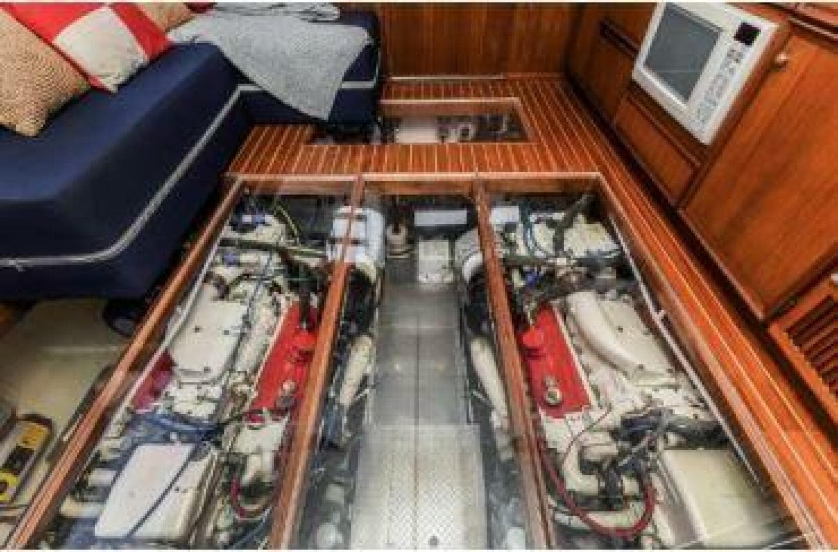 1977 Hatteras 56 SeaKeeper