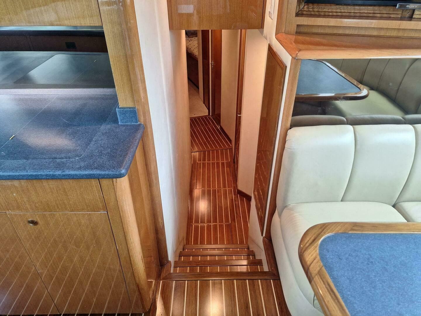 2000 Viking 55 Convertible