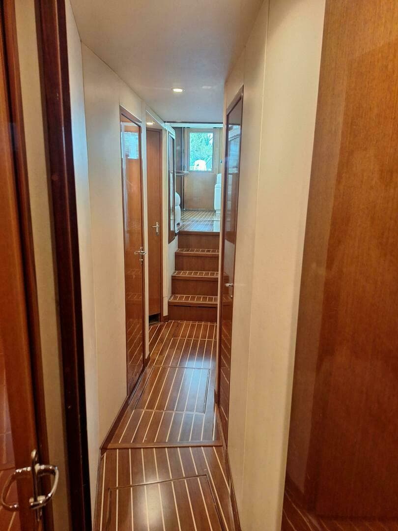 2000 Viking 55 Convertible