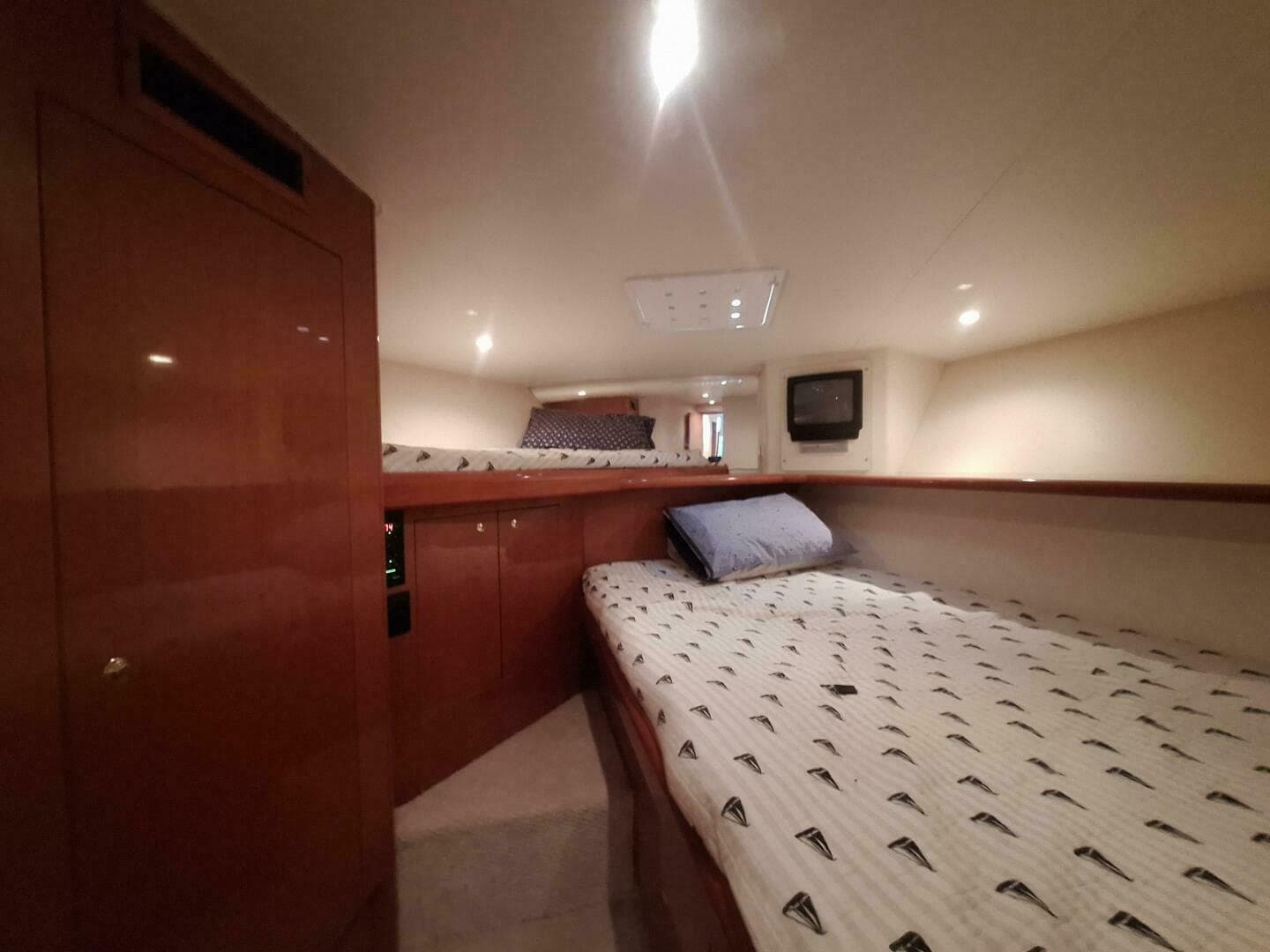 2000 Viking 55 Convertible