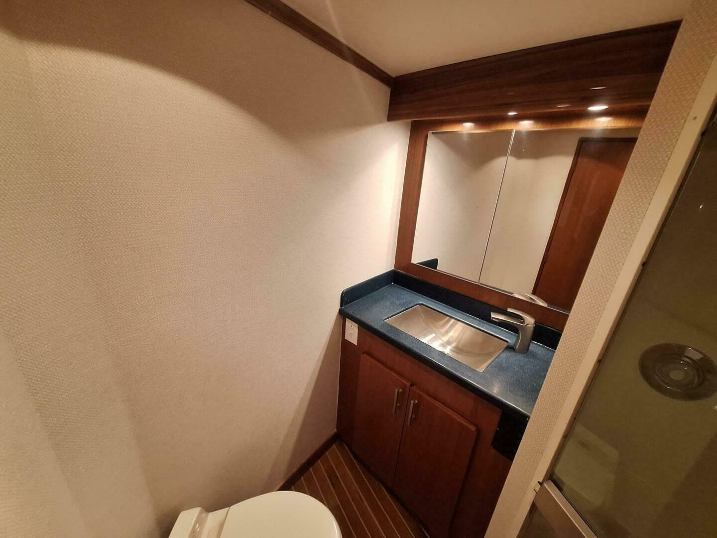 2000 Viking 55 Convertible