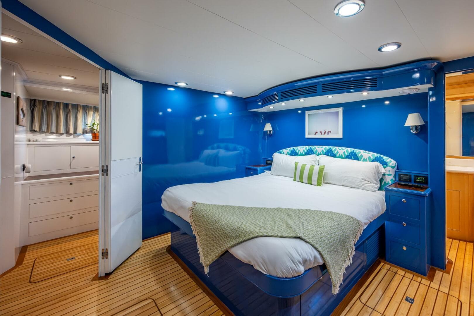 2013 Marlow Explorer Enclosed Bridge (CB)