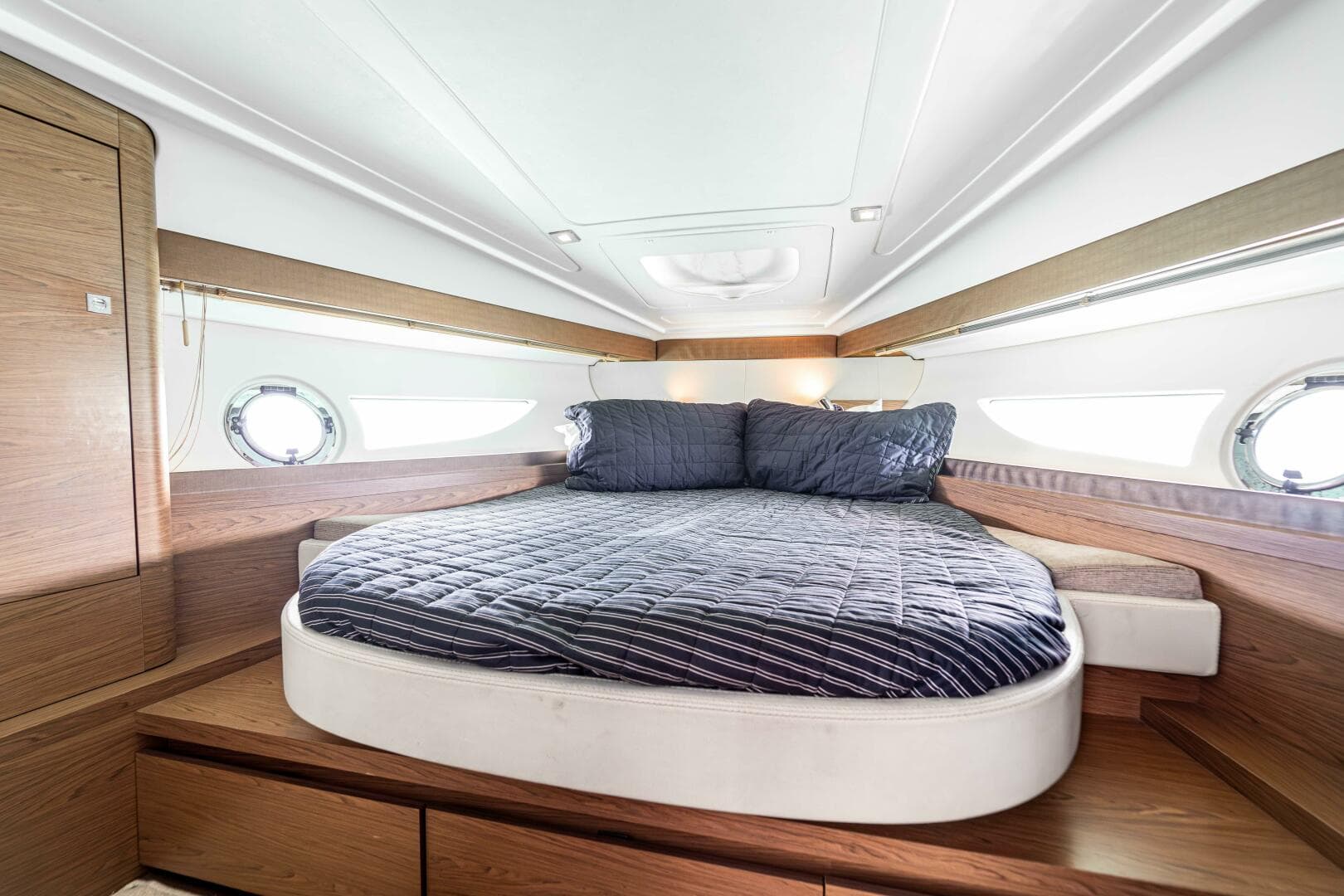 2015 Beneteau Gran Turismo 38