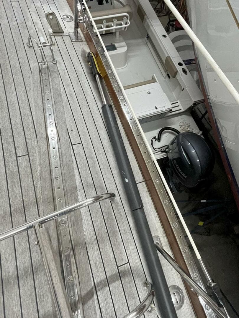 2001 Hinckley Sou'wester 59 CC Sloop