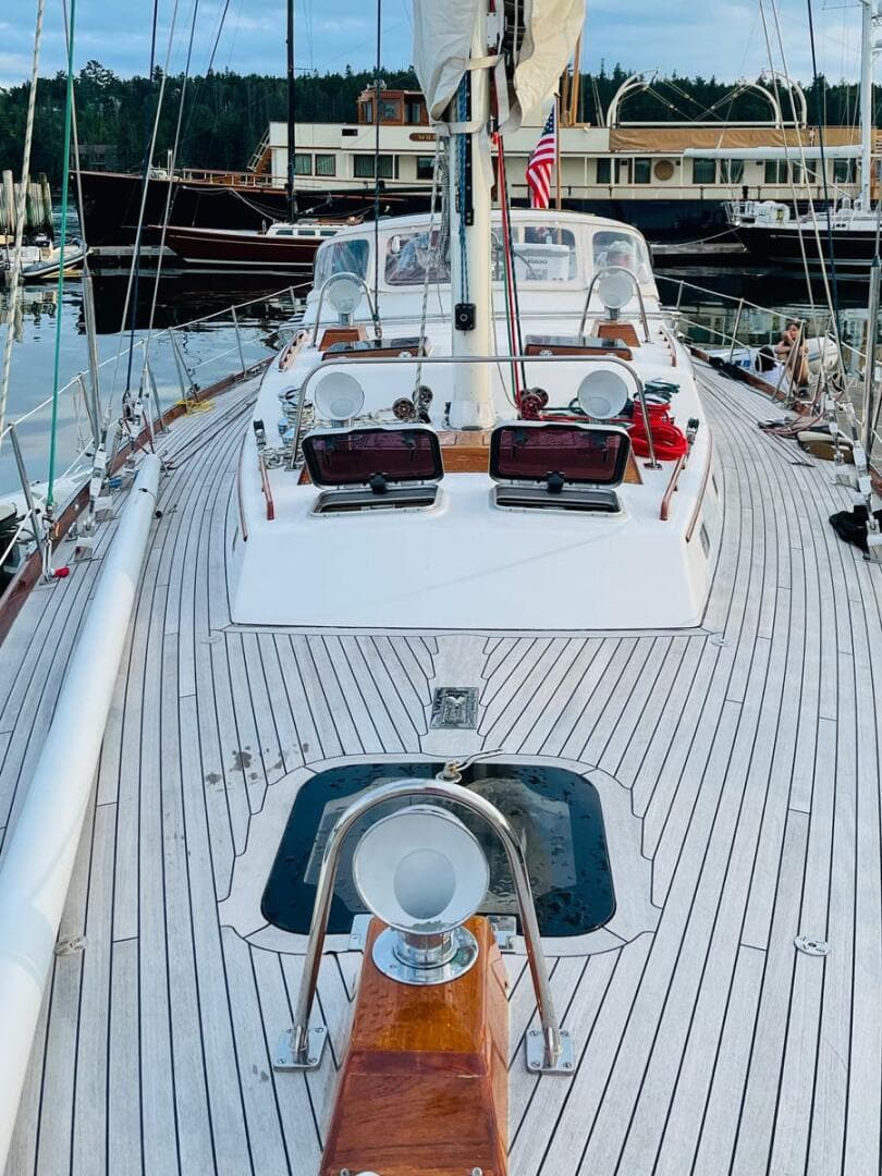 2001 Hinckley Sou'wester 59 CC Sloop