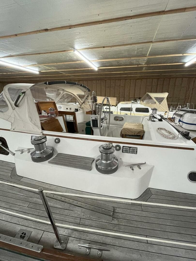 2001 Hinckley Sou'wester 59 CC Sloop