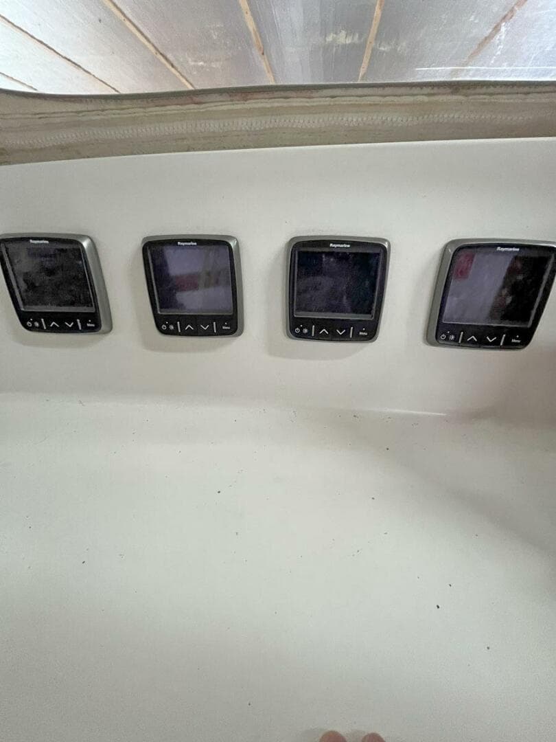 2001 Hinckley Sou'wester 59 CC Sloop