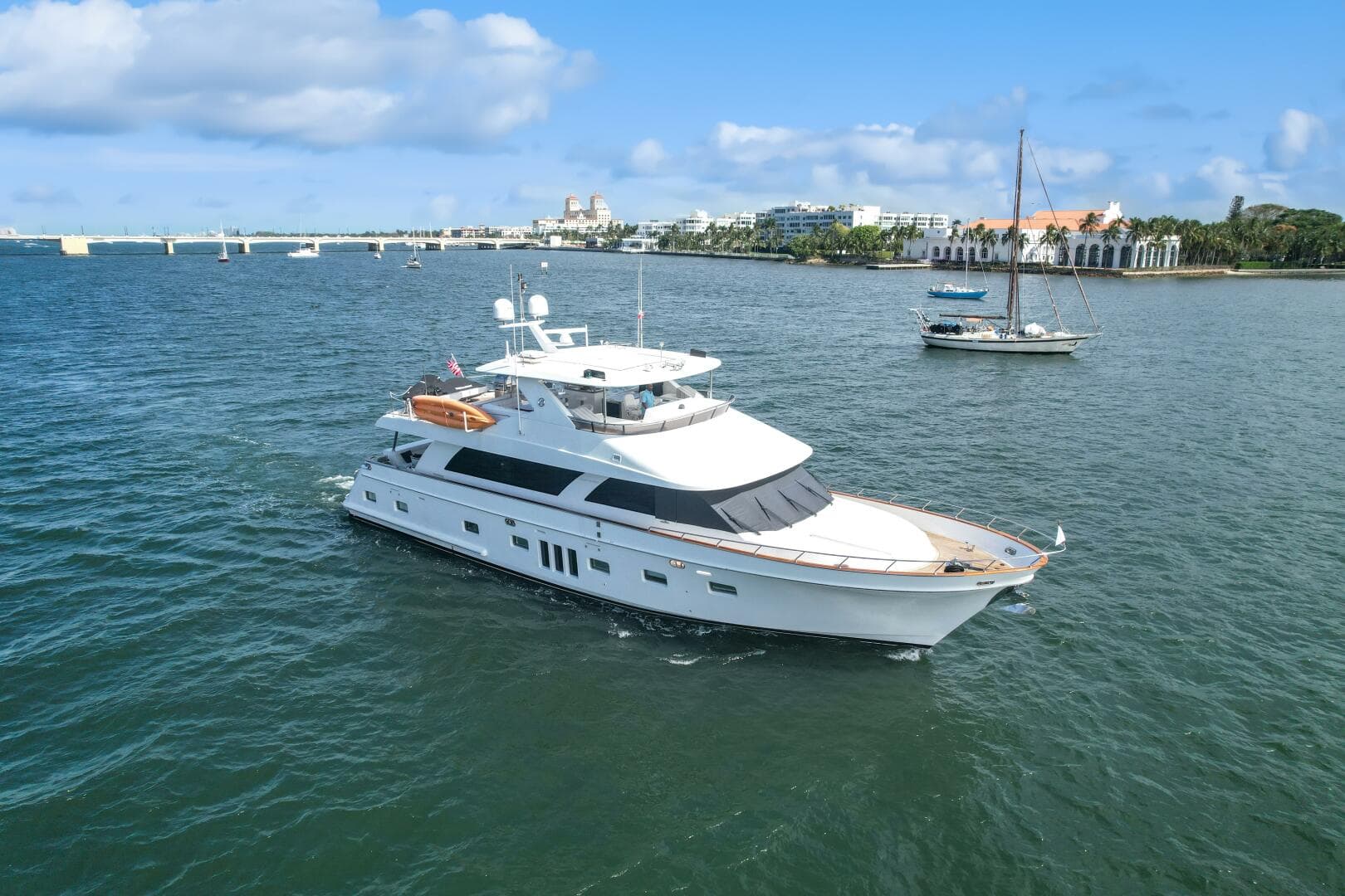 2010 Ocean Alexander 83