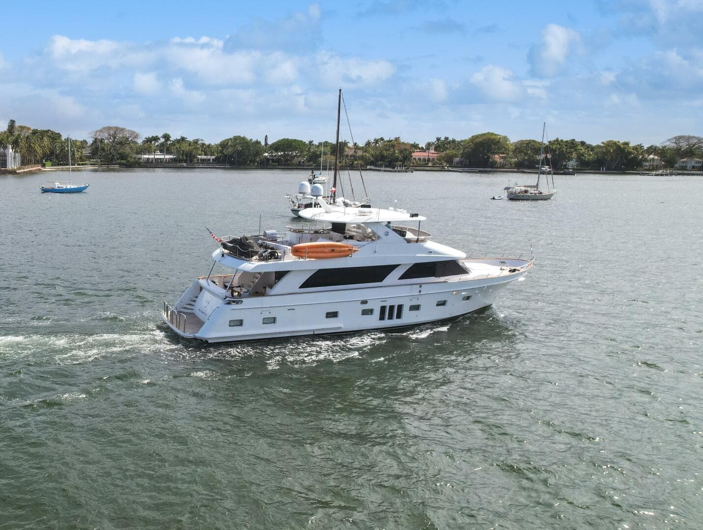 2010 Ocean Alexander 83