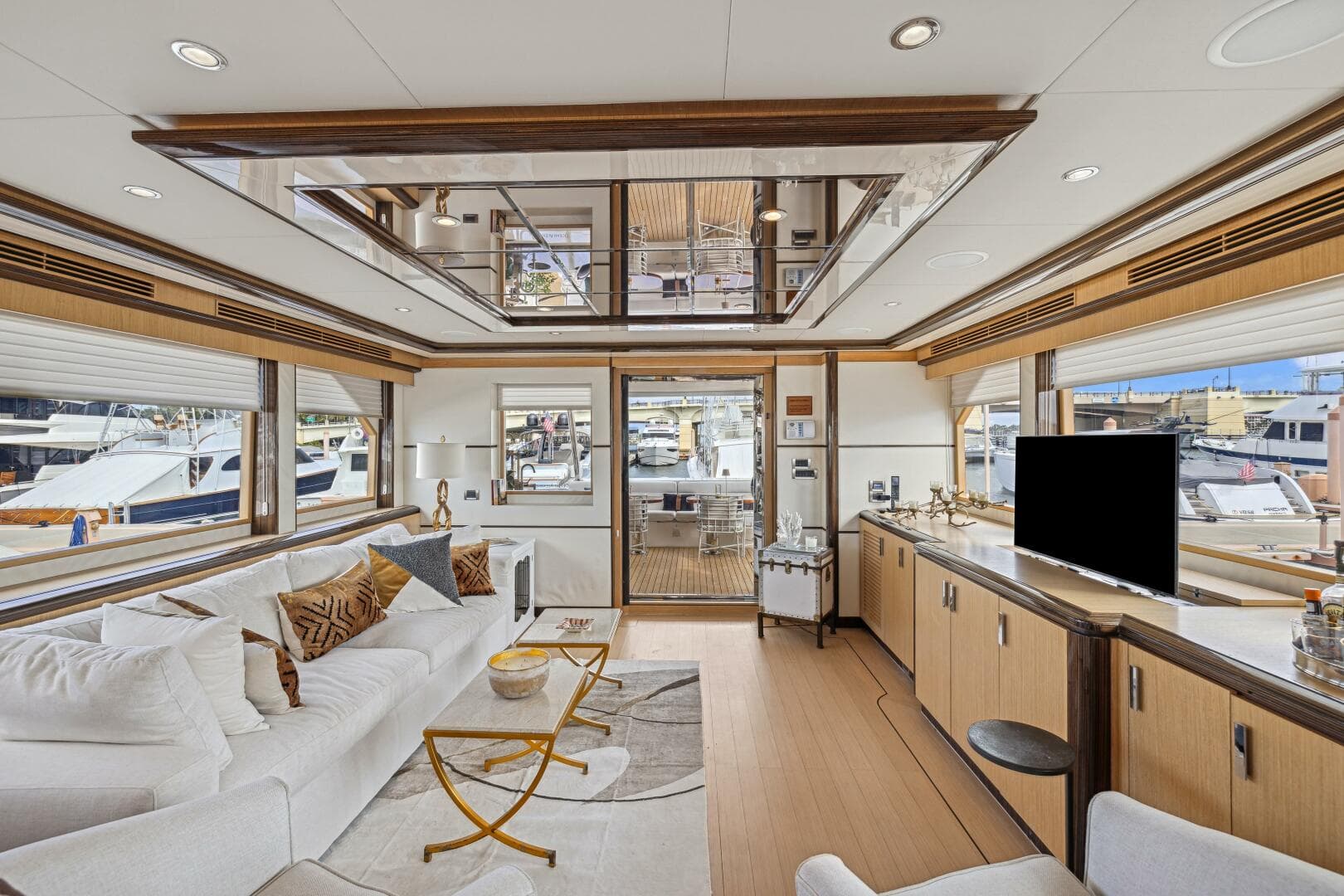 2010 Ocean Alexander 83