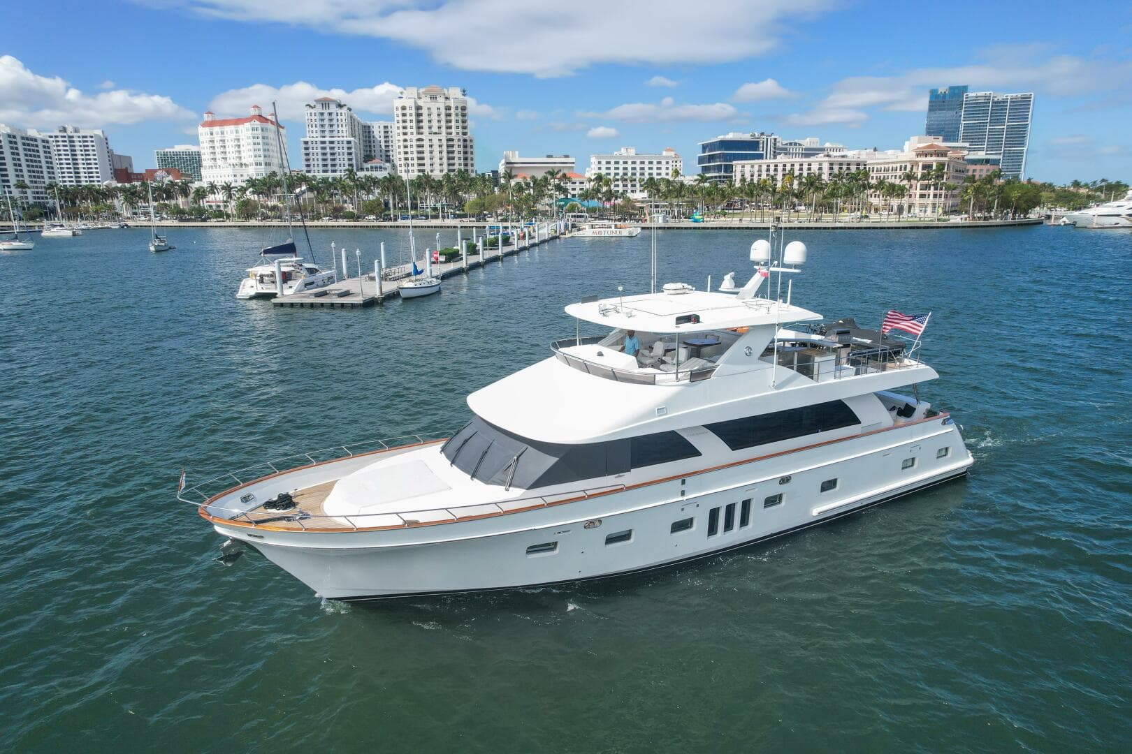 2010 Ocean Alexander 83