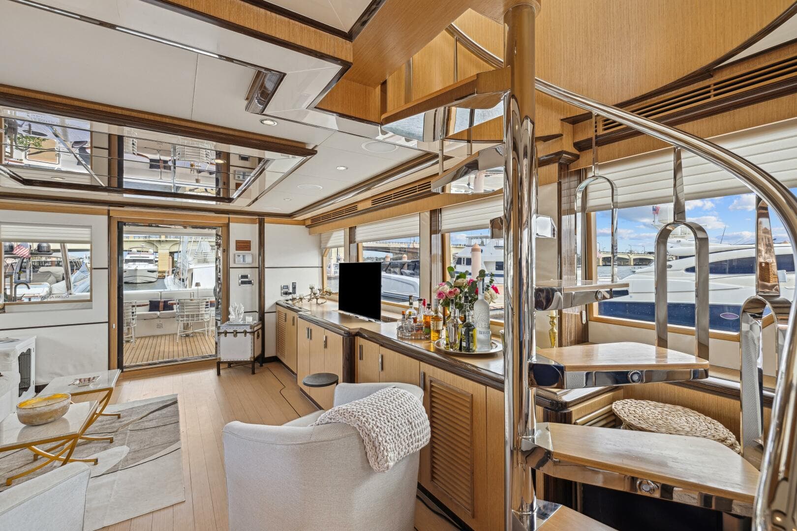 2010 Ocean Alexander 83
