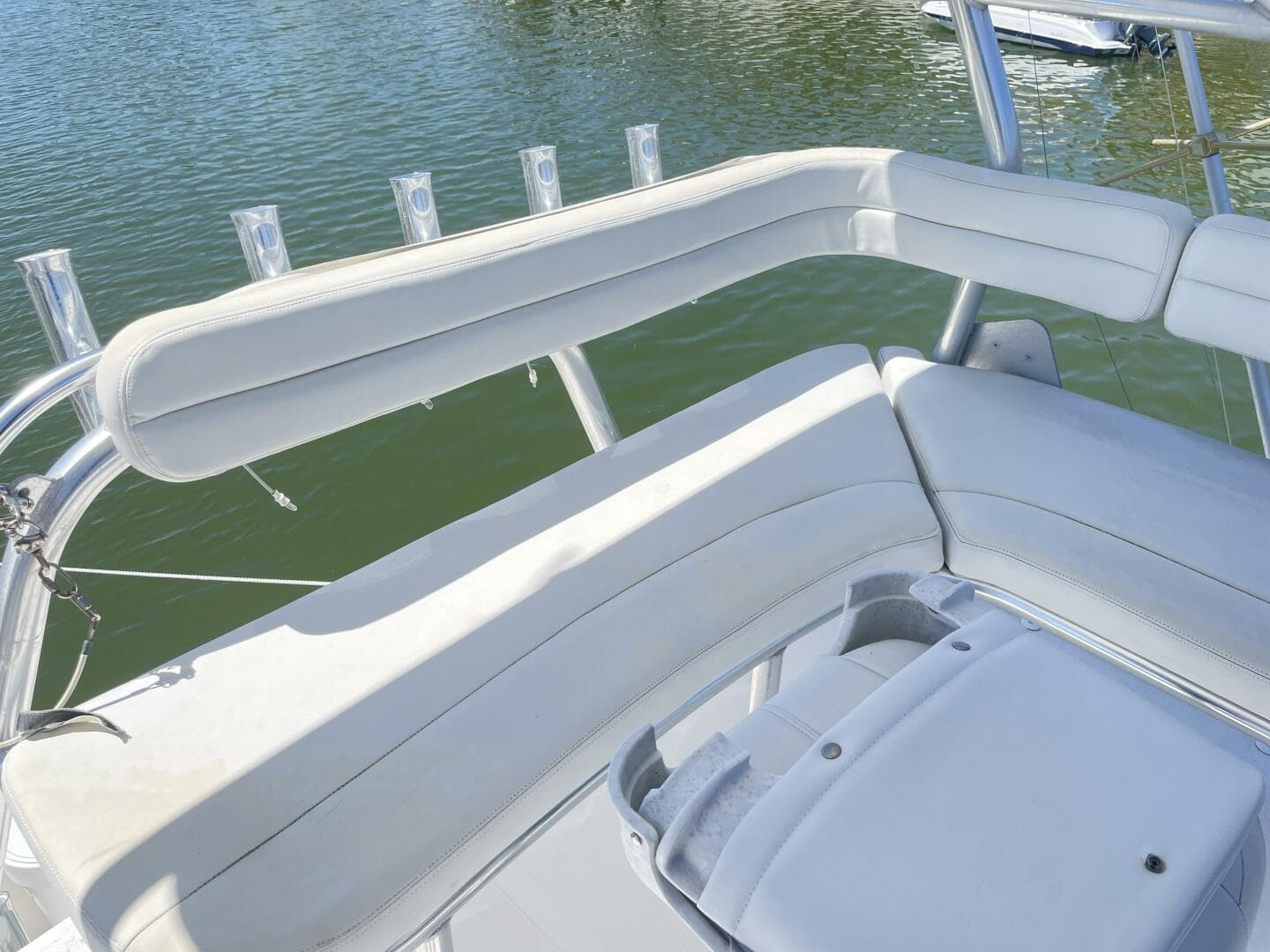 2007 Rampage 38 Express