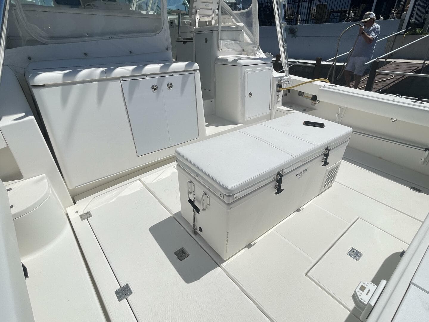 2007 Rampage 38 Express