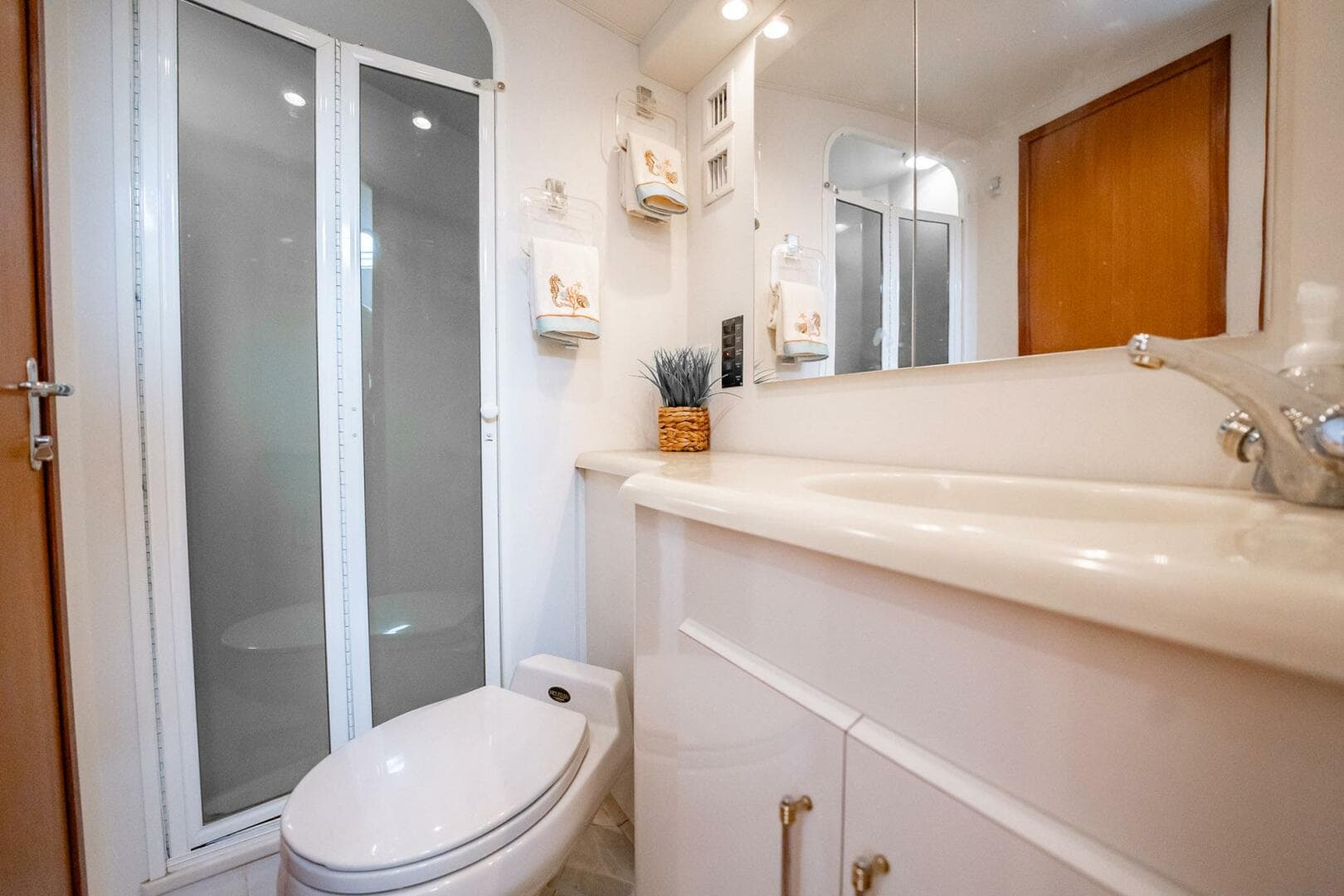 2000 Viking Conv Sport Fisher