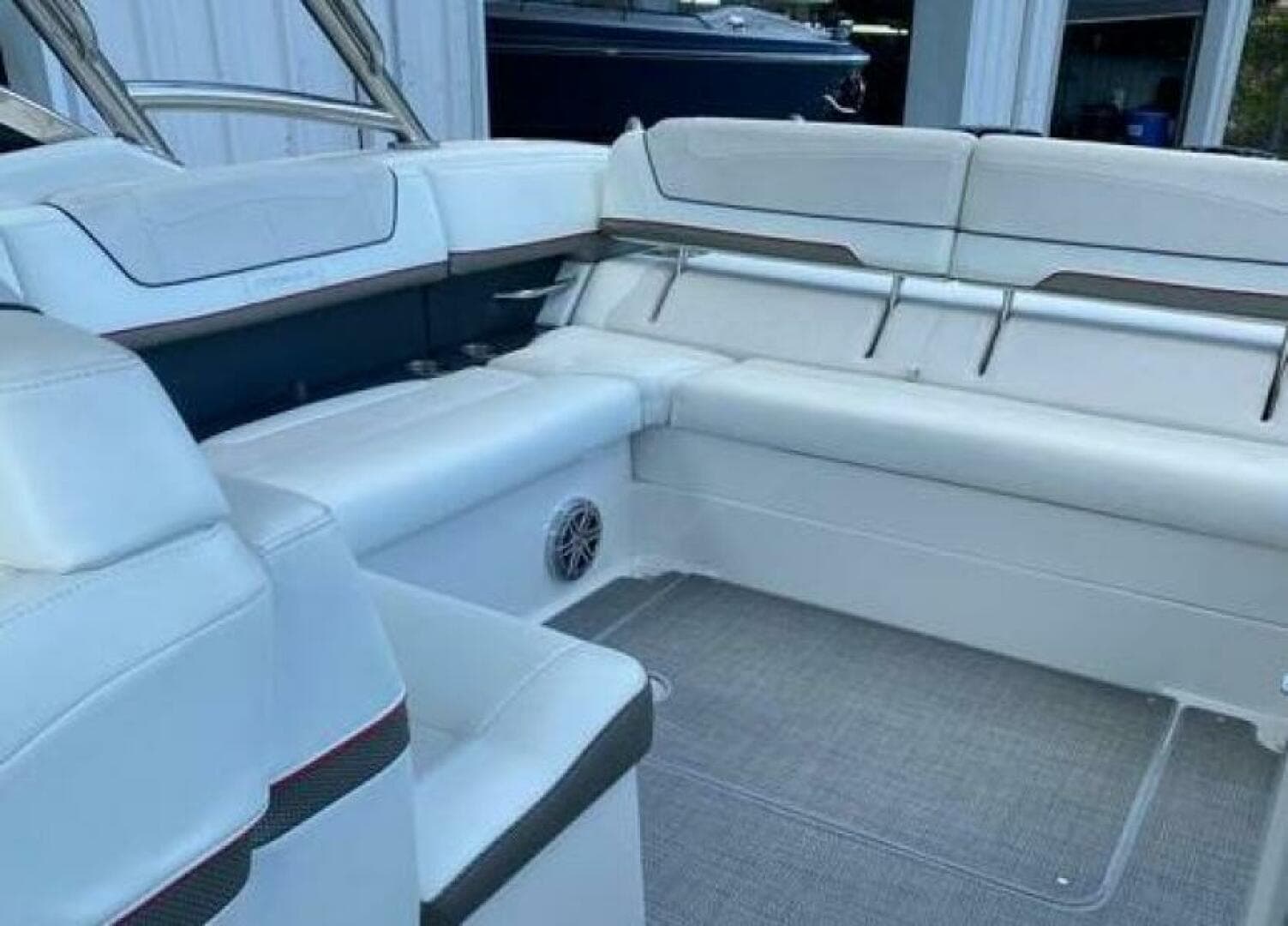 2017 Formula 350 Crossover Bowrider