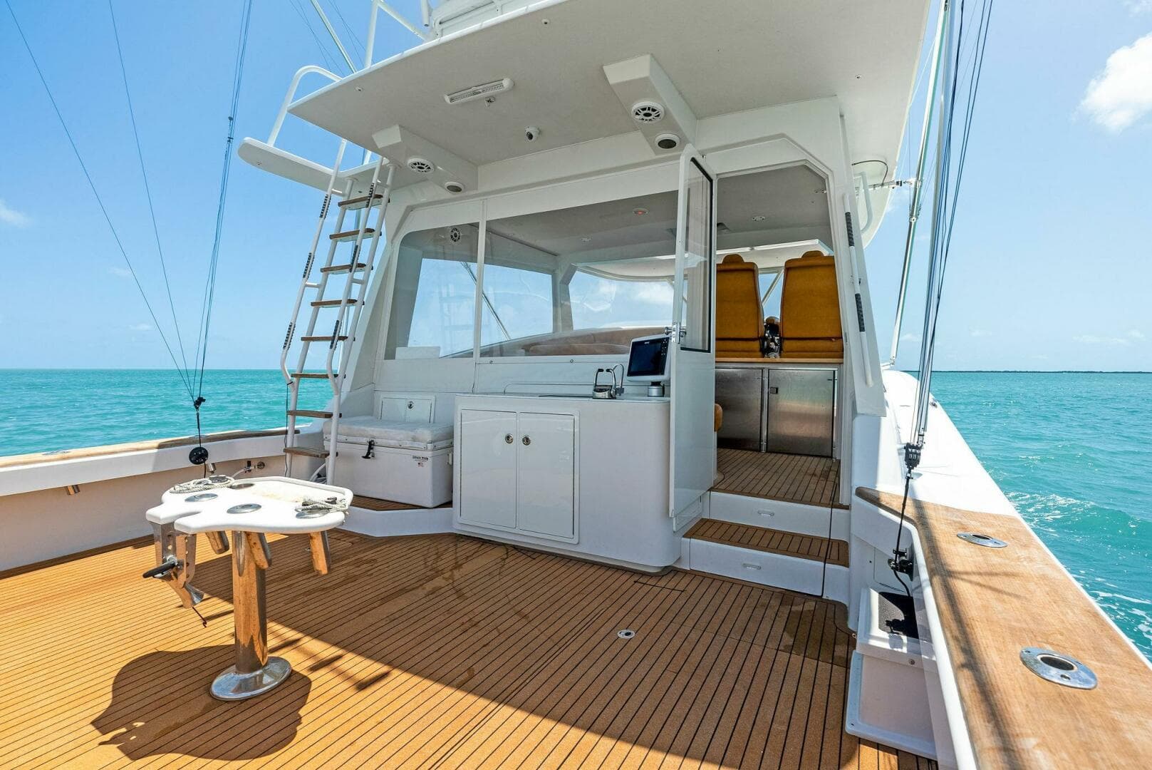 2020 Calcutta 480 Catamaran Cockpit