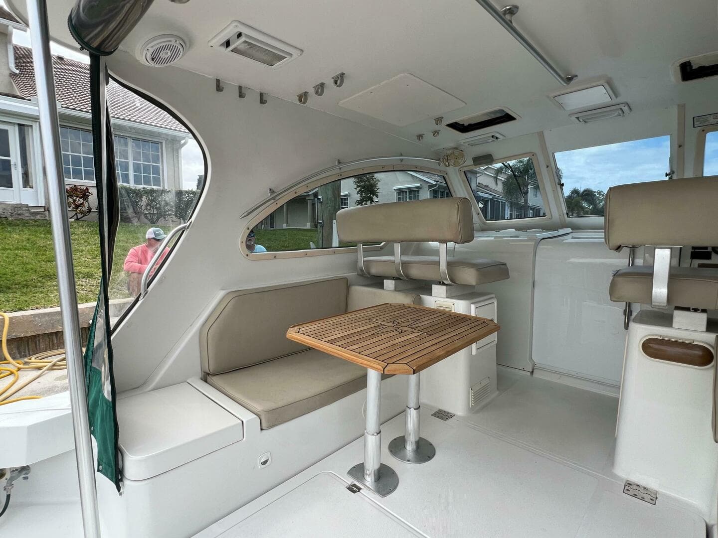 2000 Mainship Pilot 34