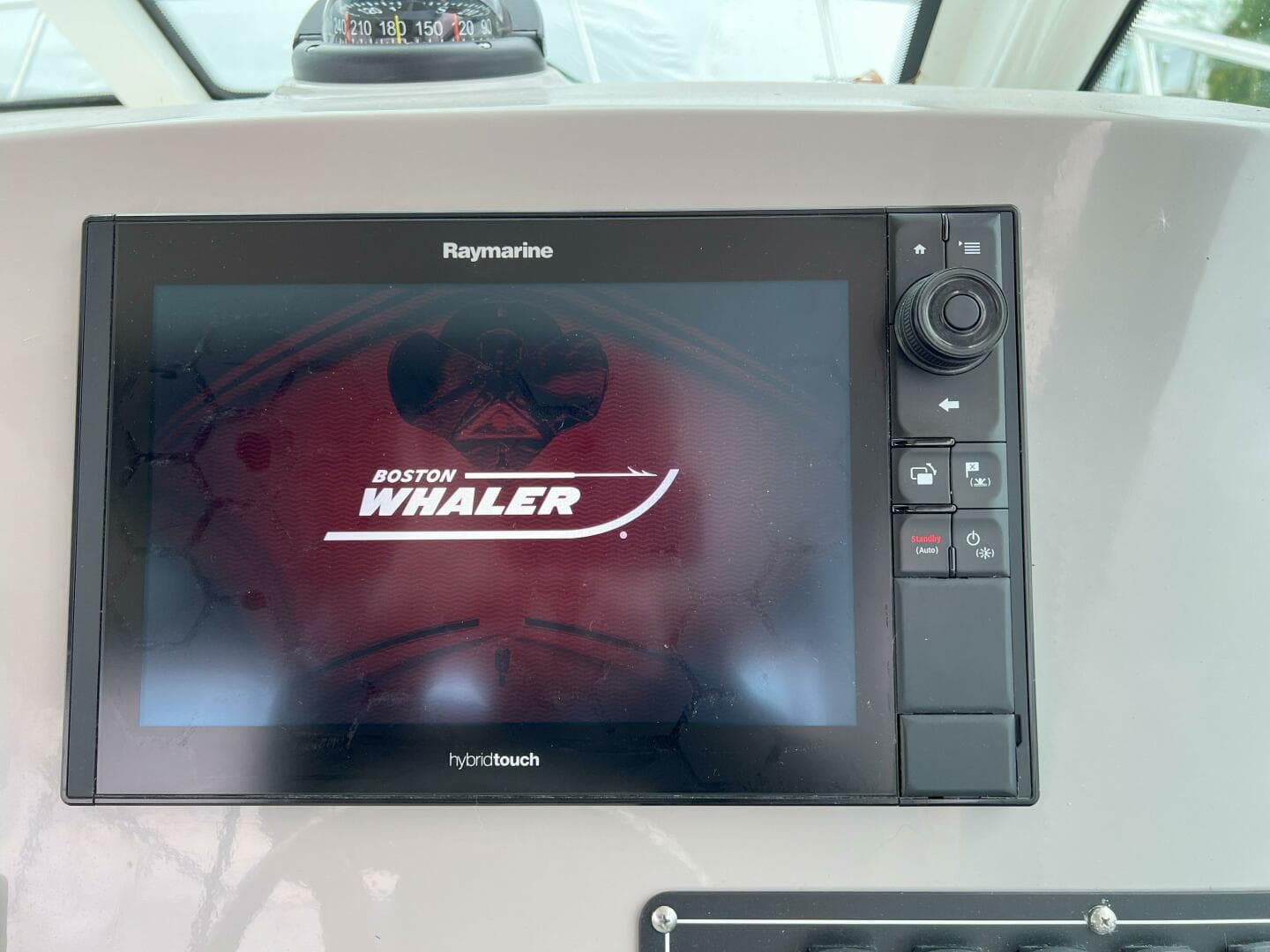 2017 Boston Whaler 285 Conquest