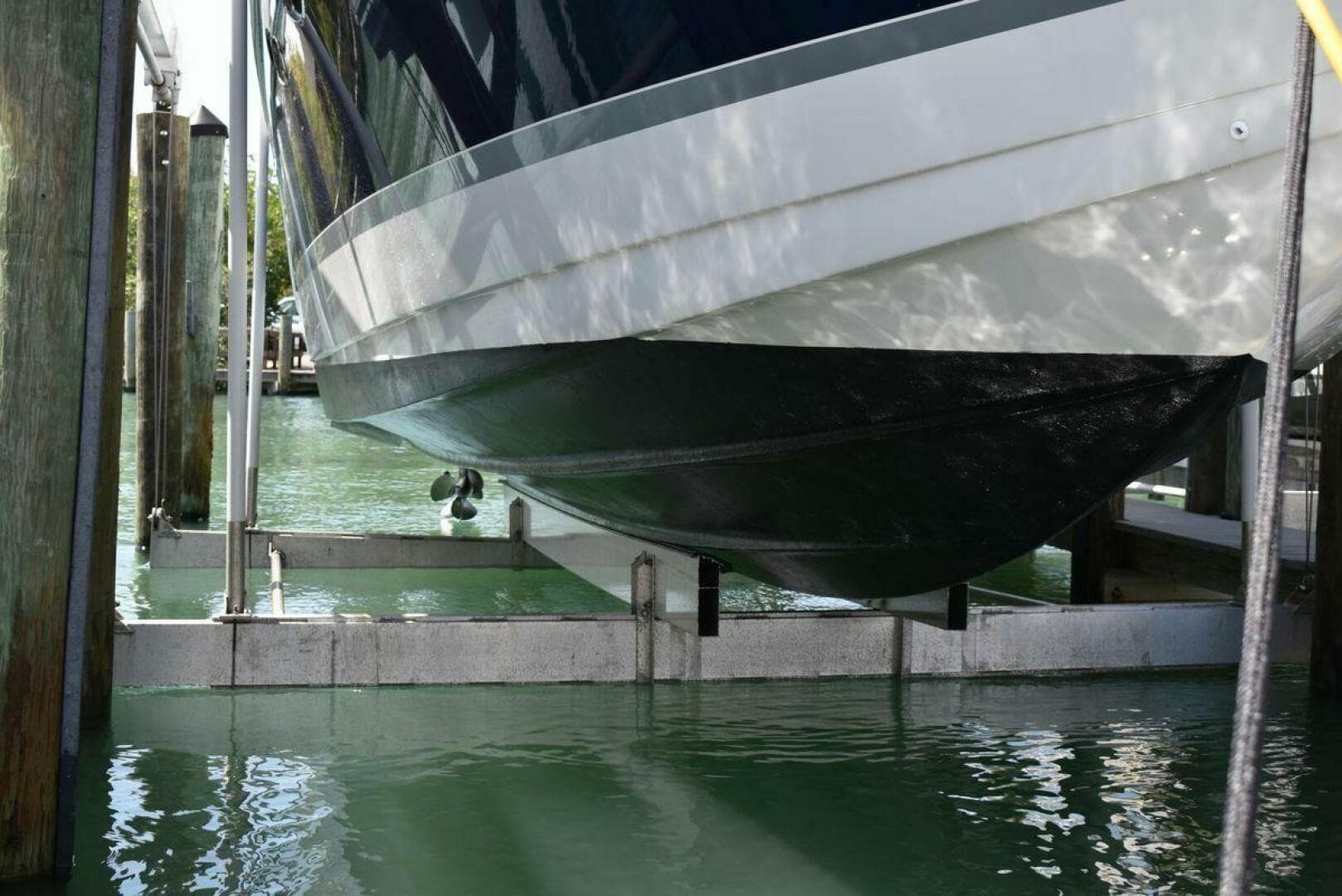 2005 Formula 37 Performance Cruiser