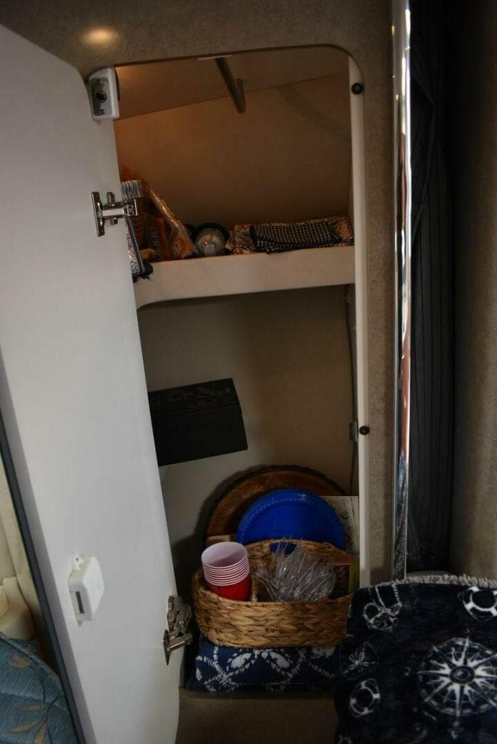 2005 Formula 37 Performance Cruiser