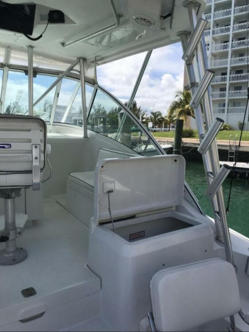 2002 Luhrs 32 Open