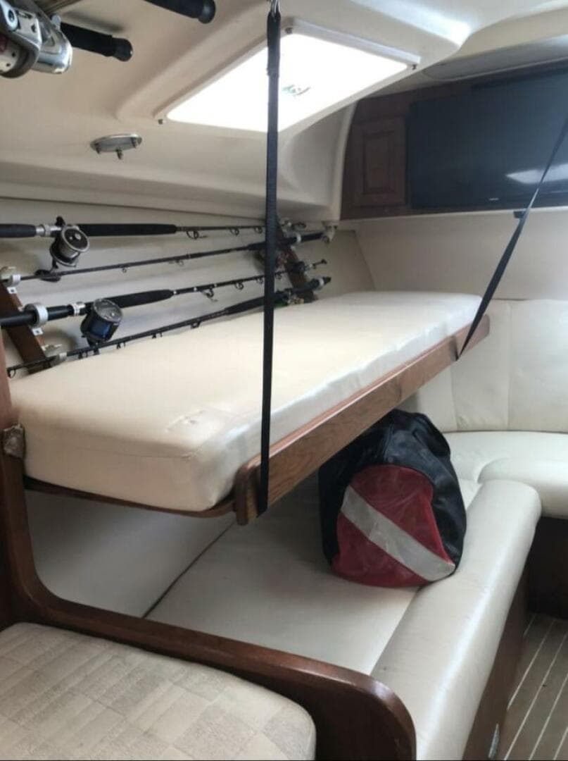 2002 Luhrs 32 Open