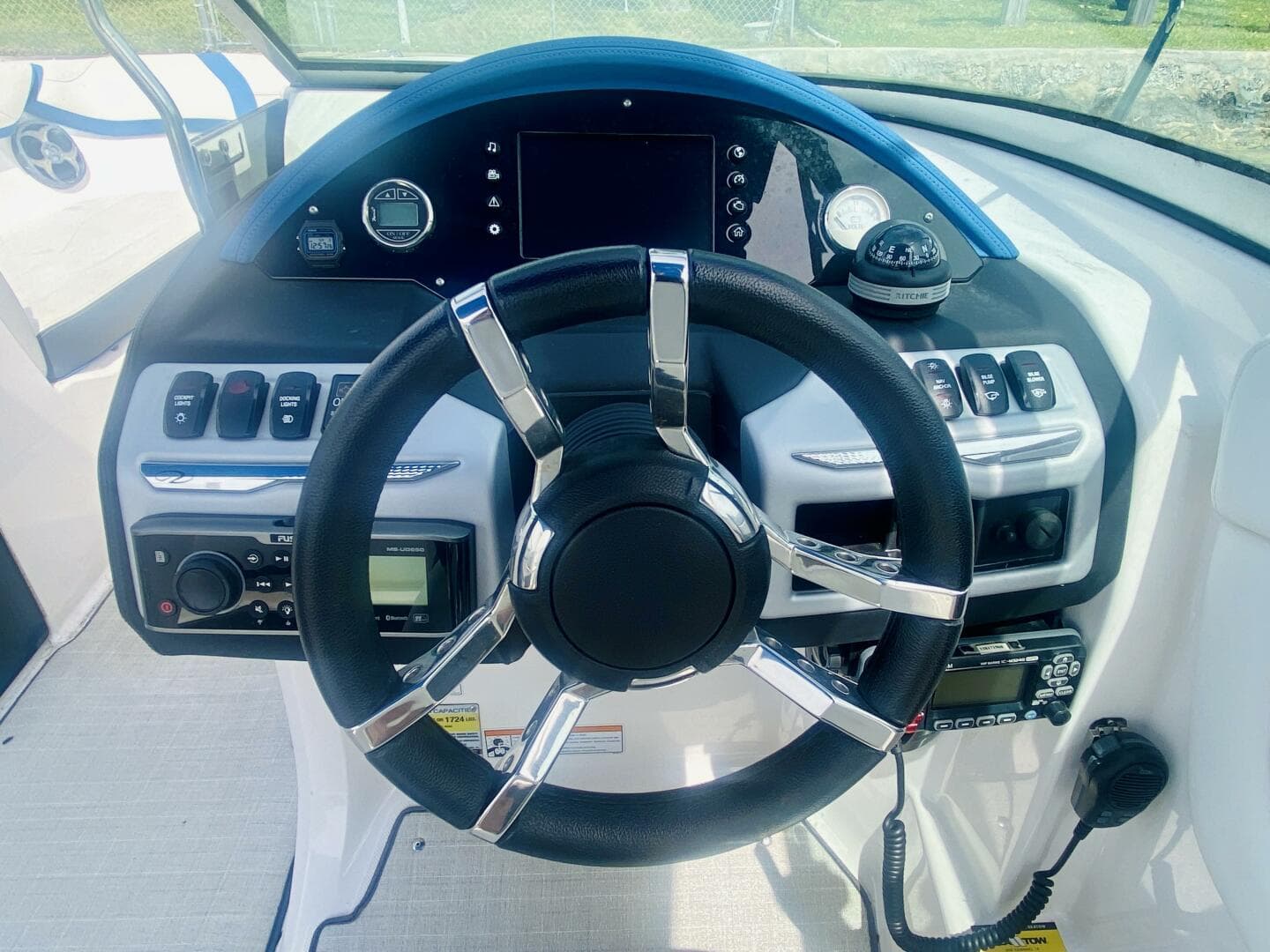 2016 Regal 22 Fasdeck