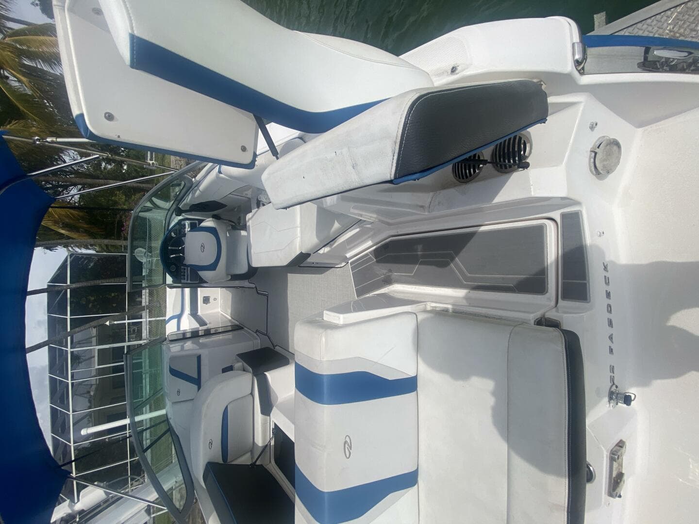 2016 Regal 22 Fasdeck