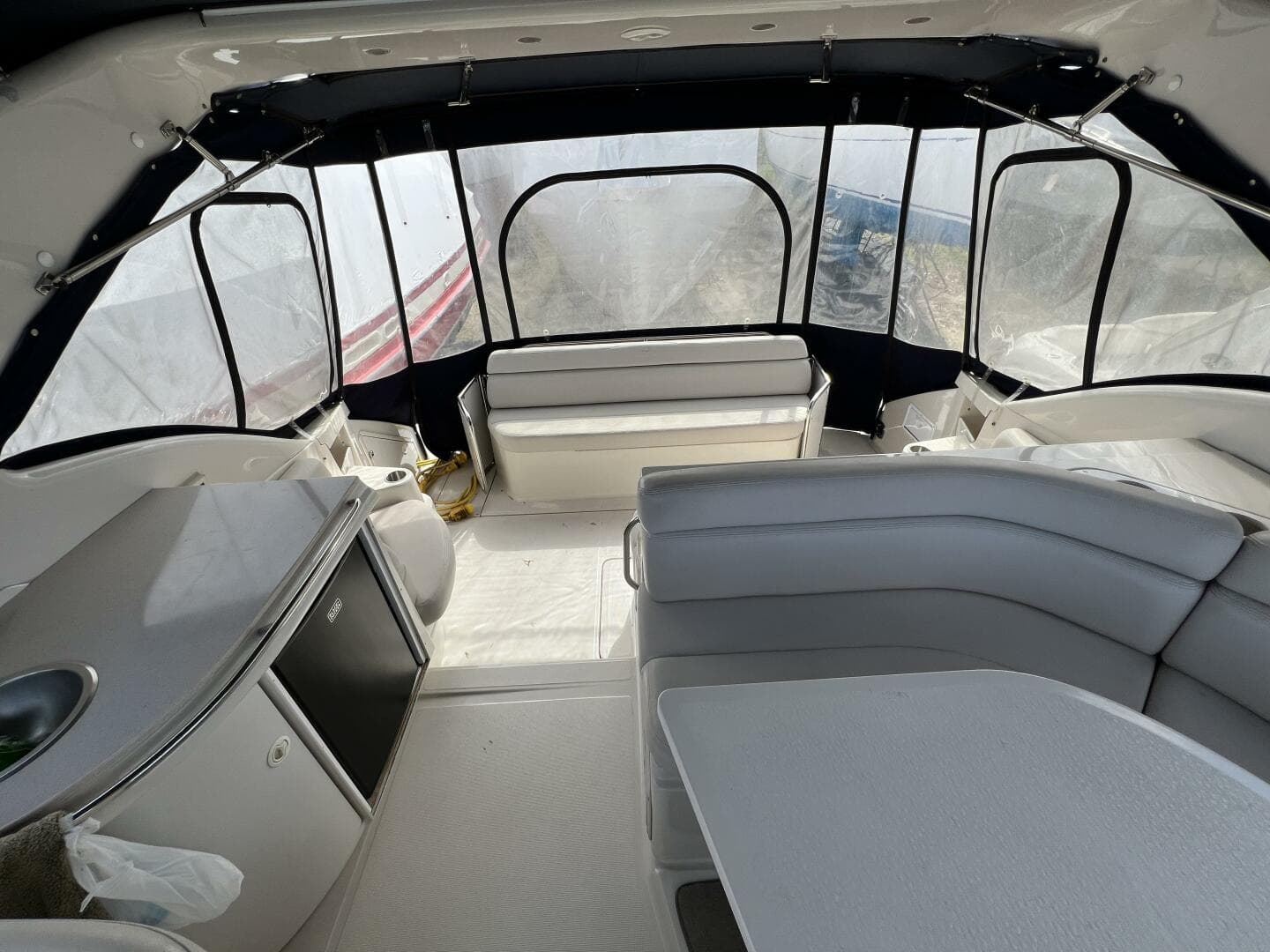 2000 Regal 4160 Commodore