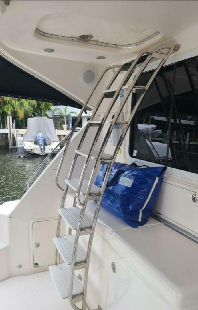2009 Riviera 47 Enclosed Flybridge Series II