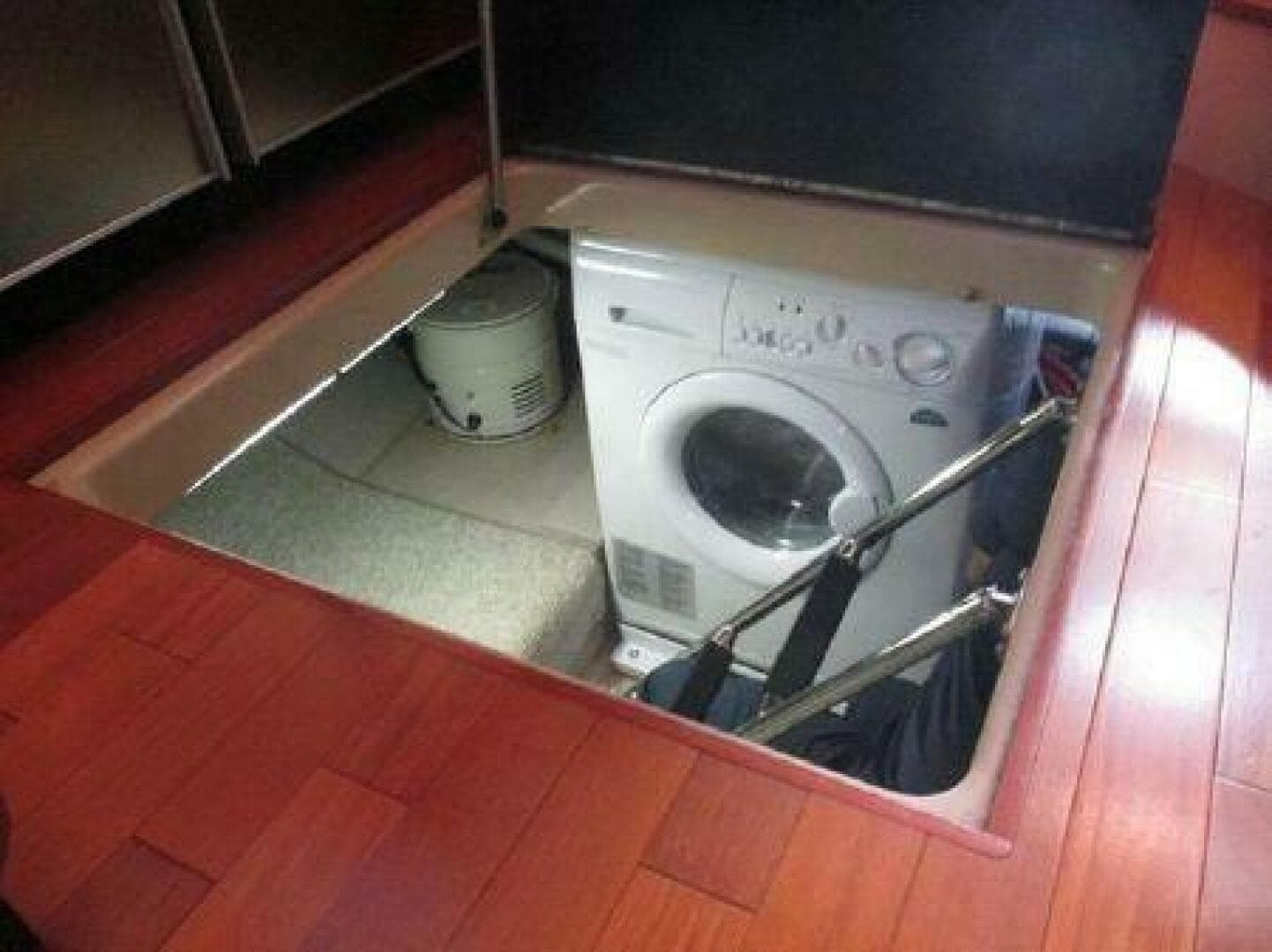 2007 Sea Ray 520 Sedan Bridge