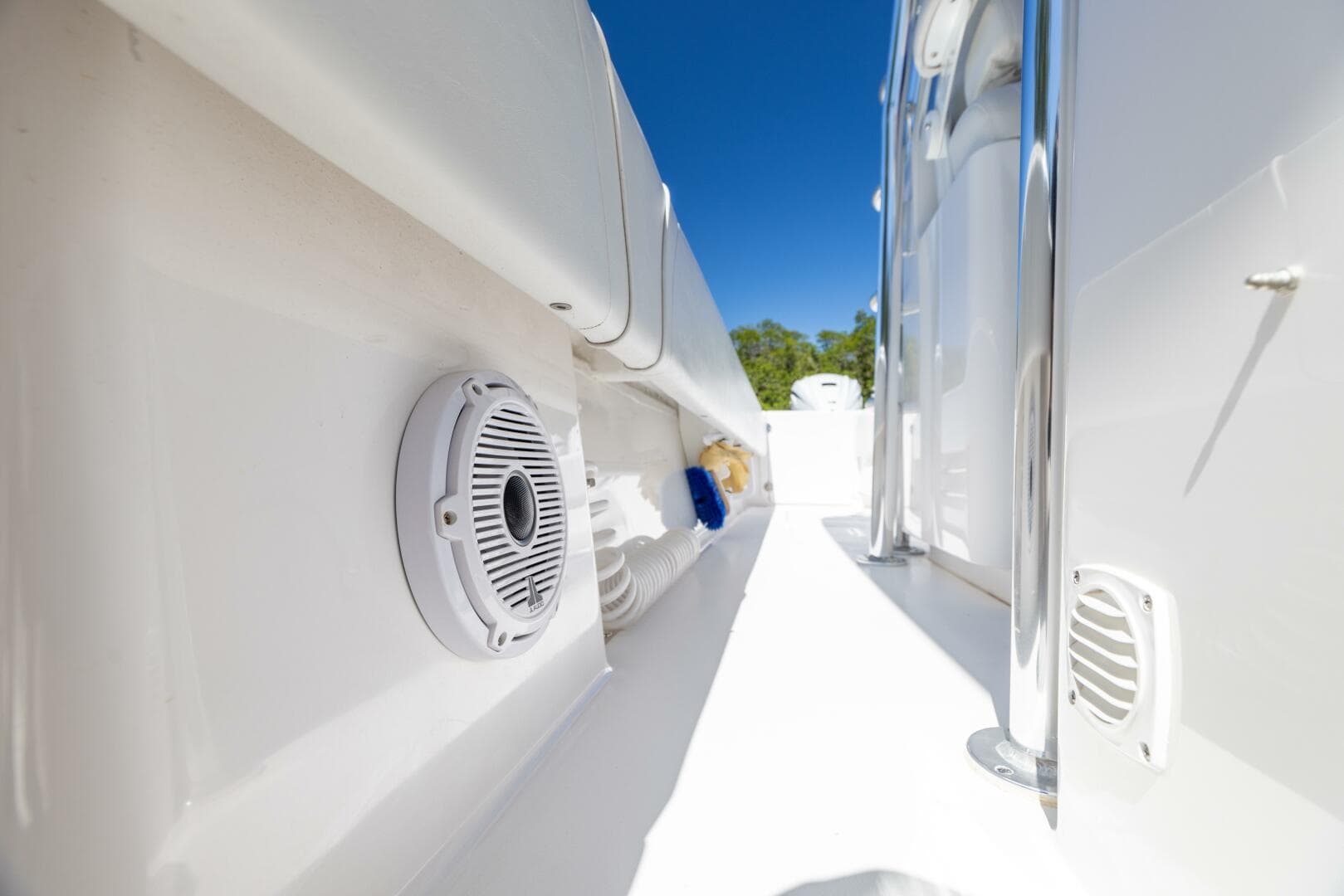 2021 Contender 39 FA